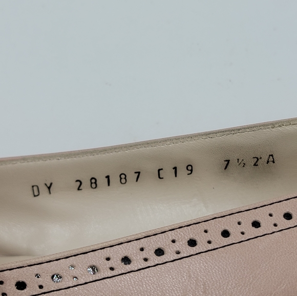 Salvatore Ferragamo Boutique Ballet Flat - Picture 8 of 13